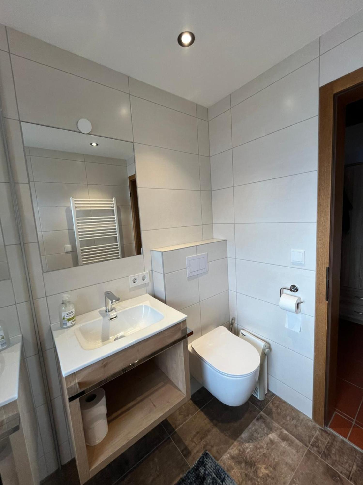 Raimund Mrak Dependance Apartment Langenfeld Ngoại thất bức ảnh